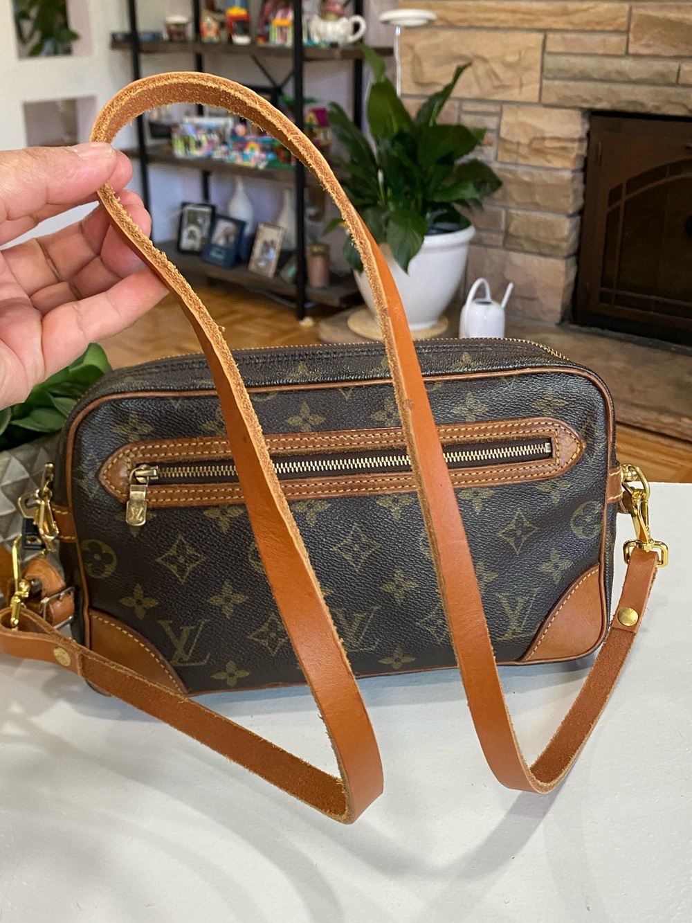 ❤️Louis Vuitton Brown Monogram Clutch - Picture 9 of 13